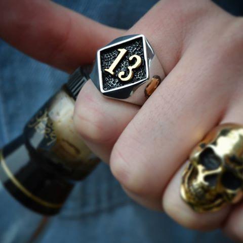 Lucky deals skull ring